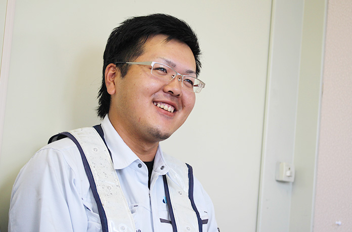 現場に訪問!笑顔が素敵な期待のホープにインタビュー